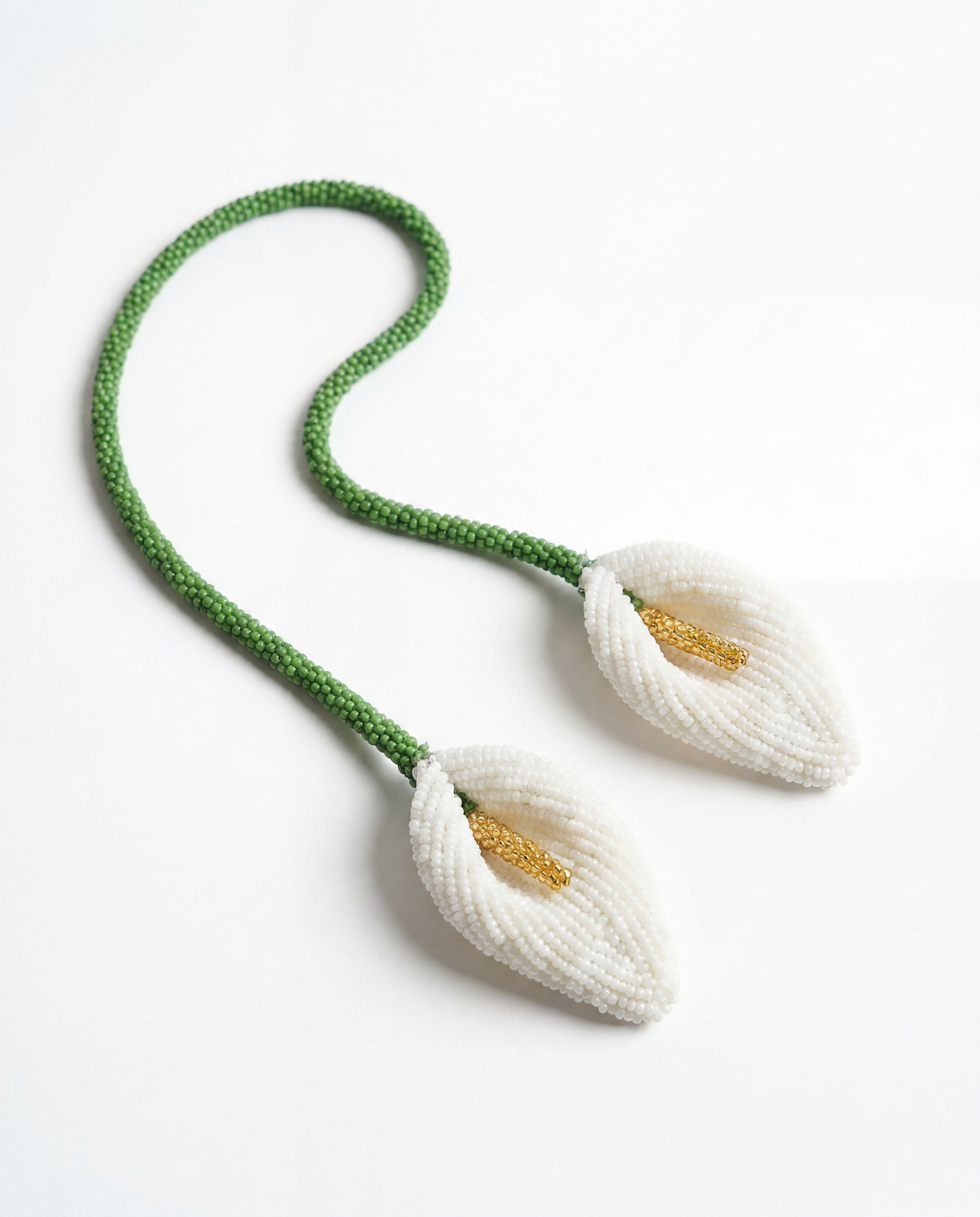 Lirio Necklace